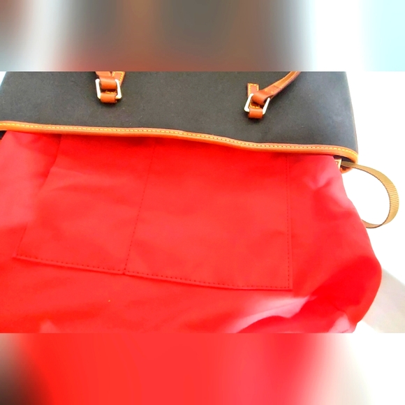 DOONEY & BOURKE TOTE - Picture 10 of 14